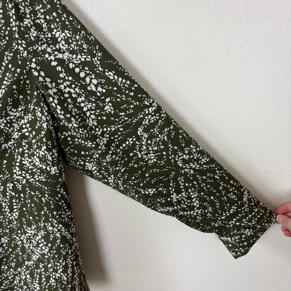 J. Jill Wearever Green White Floral Print Long Sleeve Wrap Top Women’s Size 3X - Picture 3 of 6